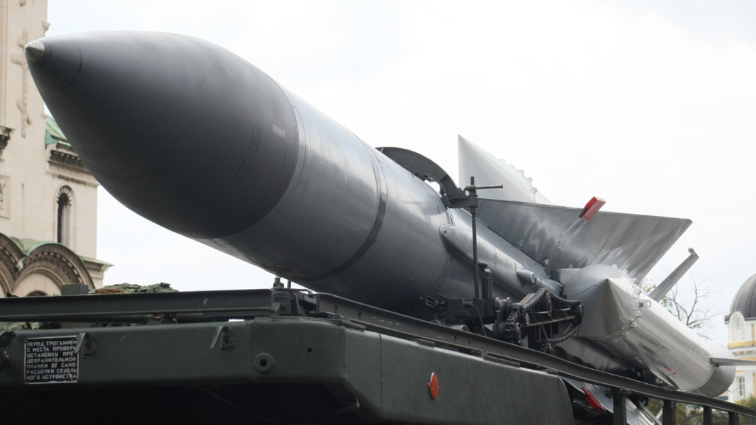 Каква военна помощ оказа България на Украйна през годината