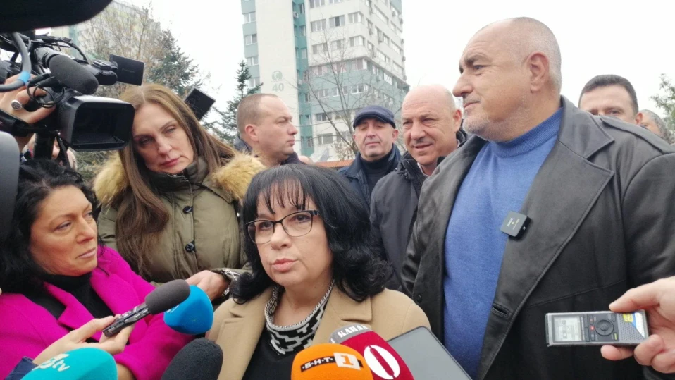 Лидерът на ГЕРБ Бойко Борисов в Бургас: Три години застой ни спряха за пълно влизане в Шенген (обзор)