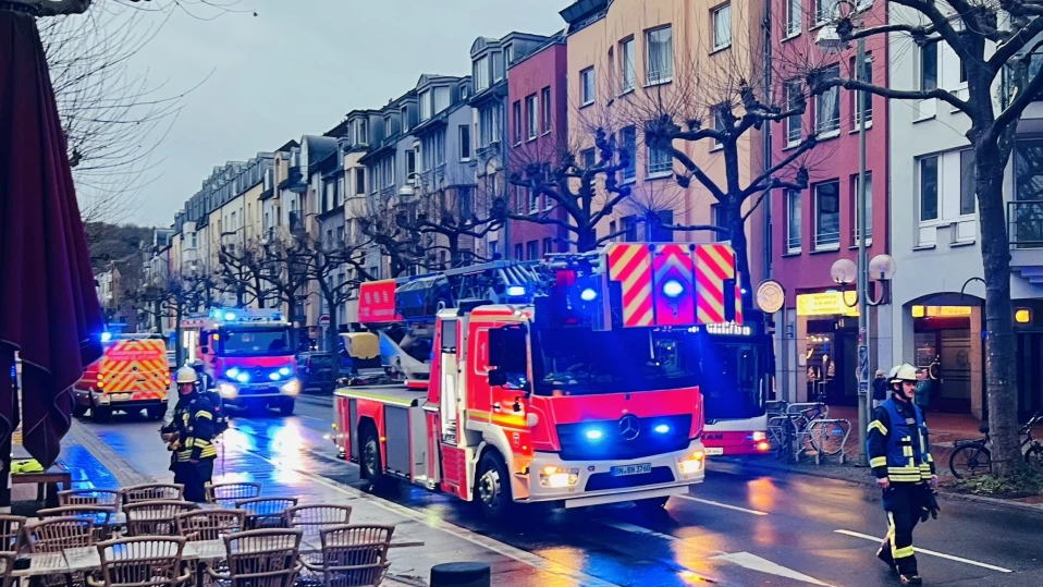 Един загинал и 22-ма ранени при пожар в германска болница