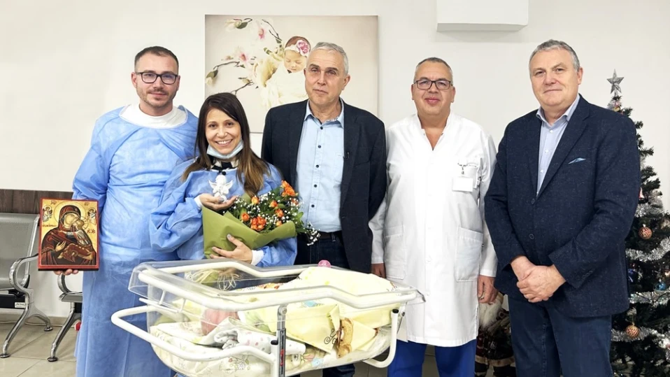 29-годишна жена, с трансплантиран черен дроб, стана майка (СНИМКИ)