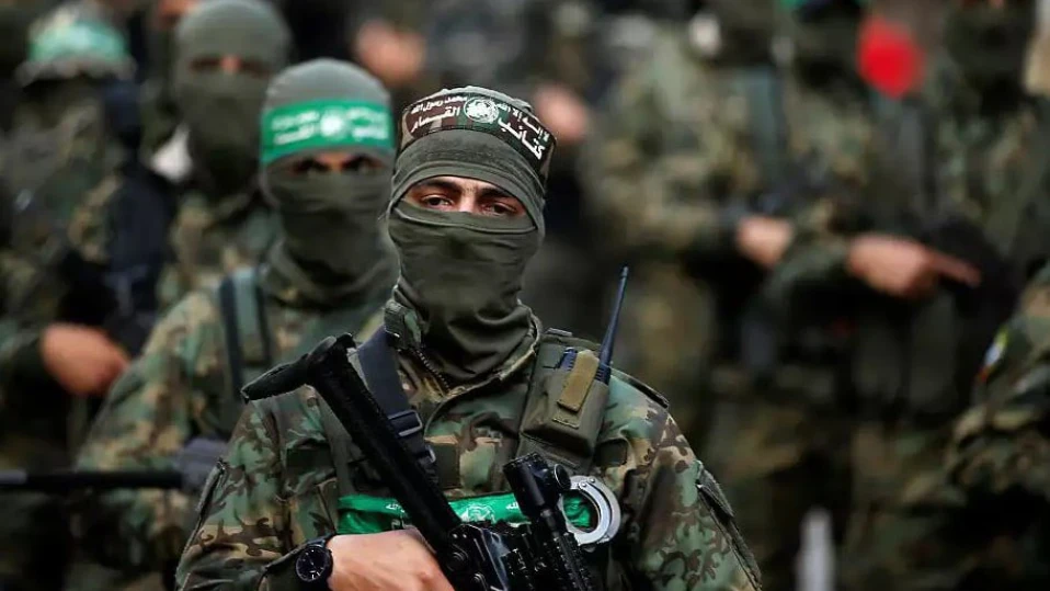 Израелски заложник, държан от "Хамас", е починал