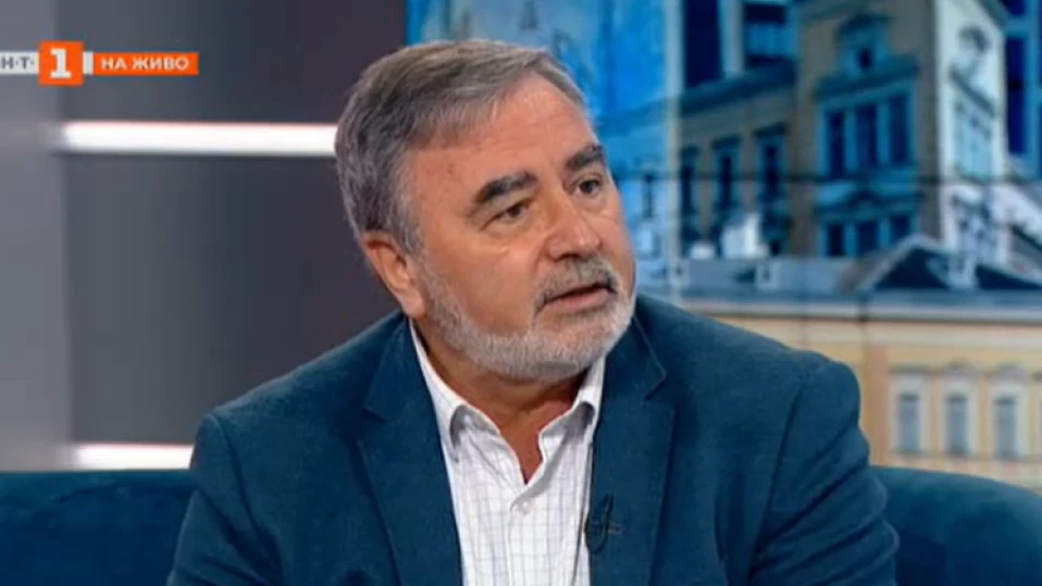 Доц. Ангел Кунчев: В момента повече са болните от COVID-19, а не толкова от грип