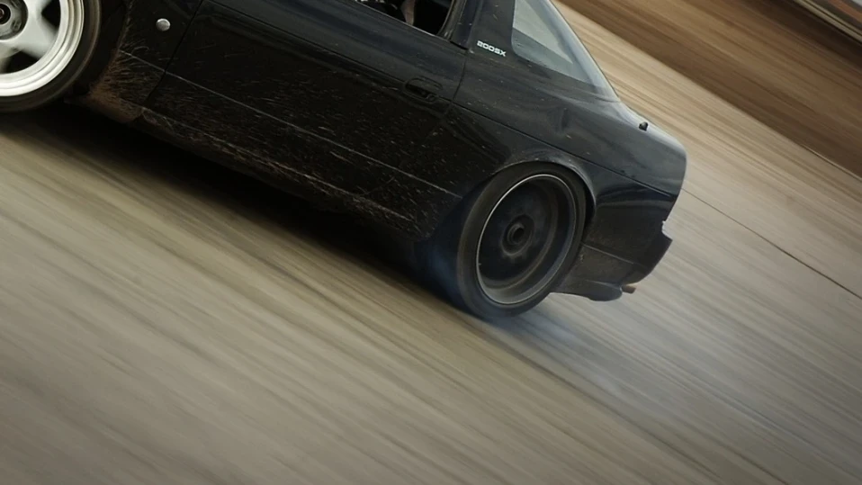 3000 лева глоба за дрифтове пред супермаркет