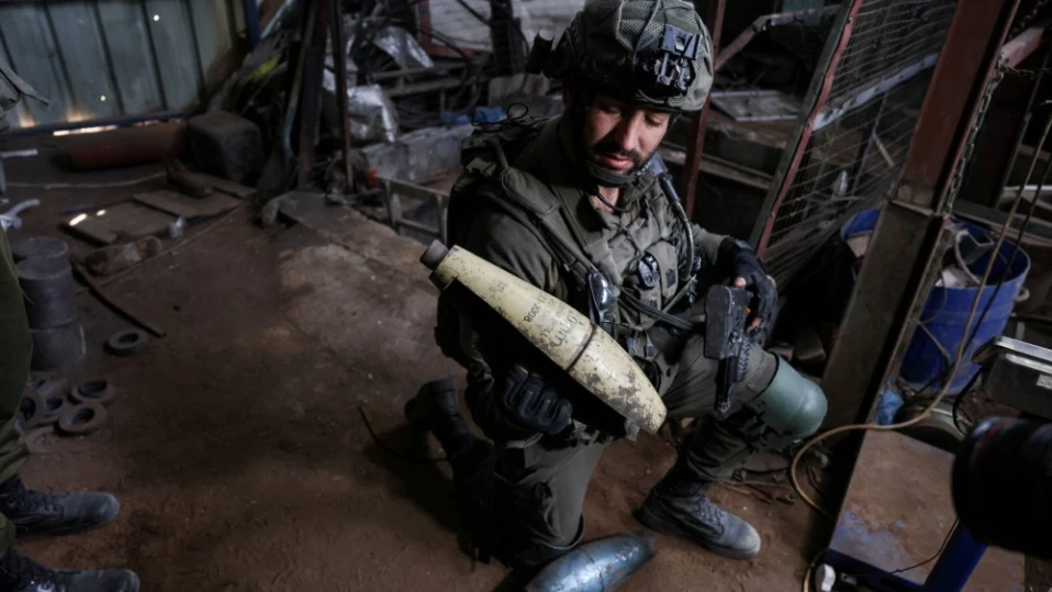 Израел показа фабрика за оръжия на "Хамас" (ВИДЕО)