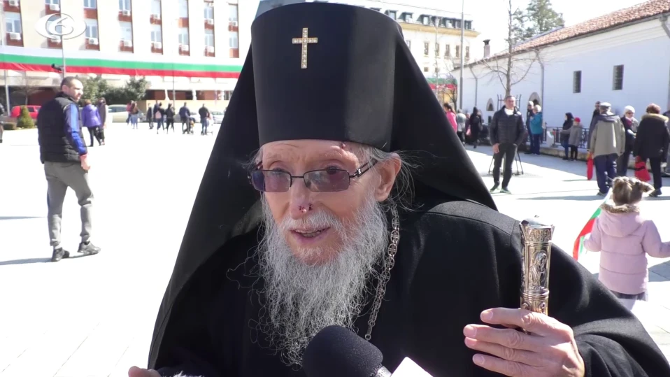 Почина сливенският митрополит Йоаникий