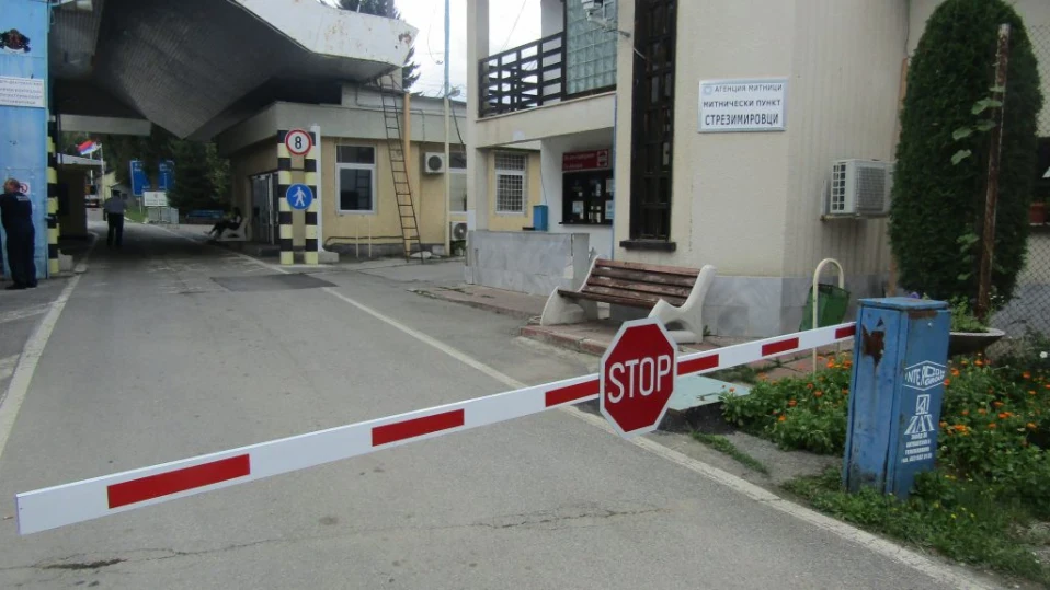 Отстраниха трима гранични полицаи след убийството в София