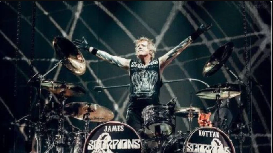 Почина бившият барабанист на Scorpions Джеймс Котак
