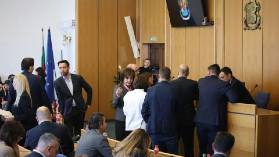 Върху два варианта за председател умуват в СОС