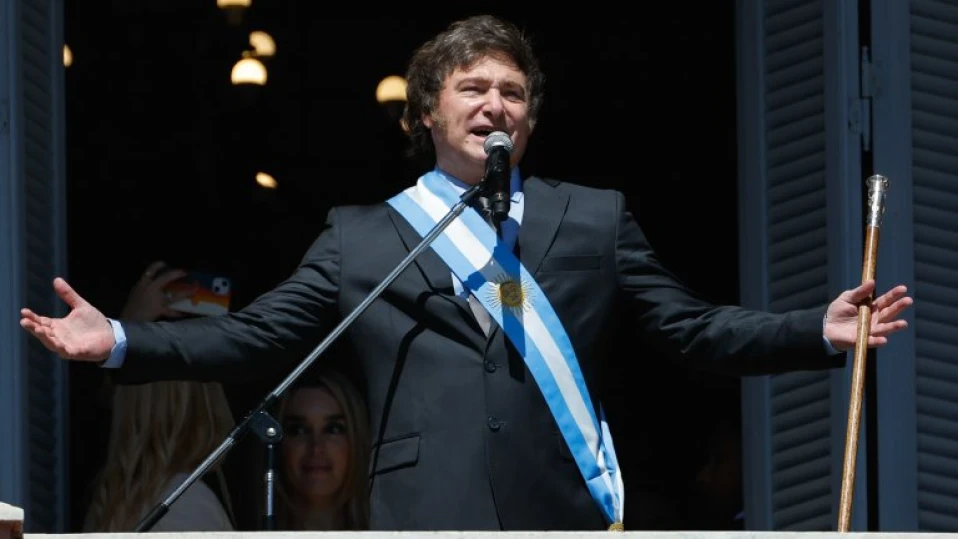 Президентът на Аржентина Хавиер Милей кани папа Франциск