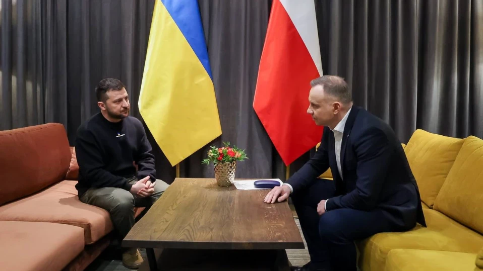 Дуда: Украйна трябва да получи покана за НАТО преди края на войната