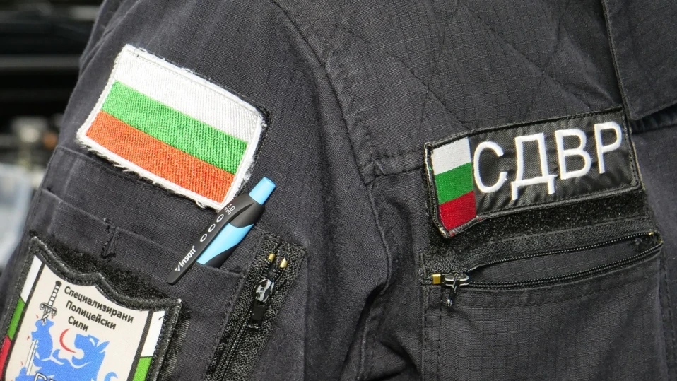 Задържаха адвокатски сътрудник, придобил скъпи имоти в София чрез фалшиви документи