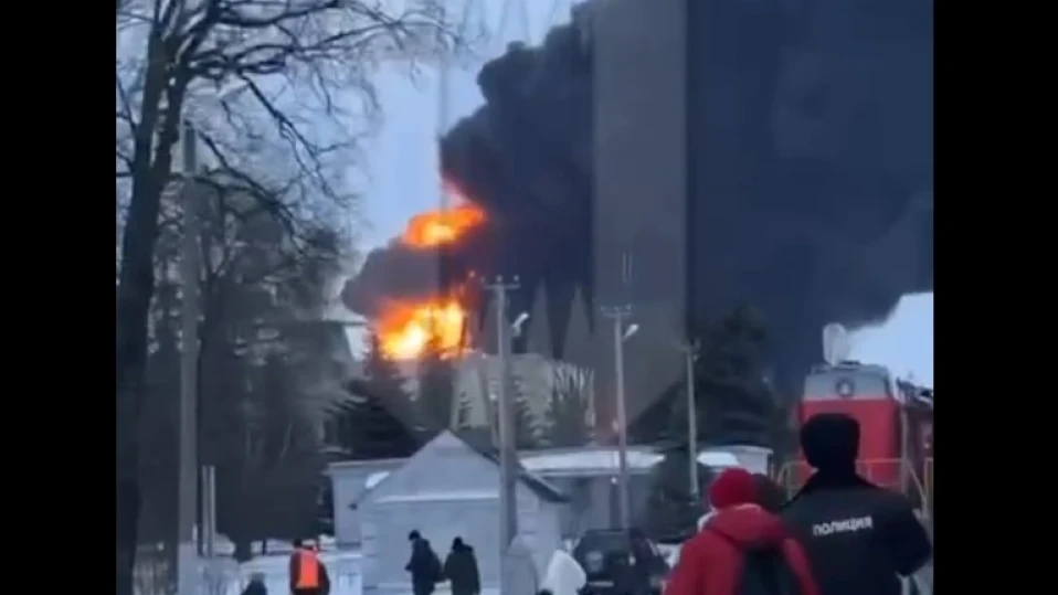 Украйна удари петролна база в руската Брянска област (ВИДЕО)