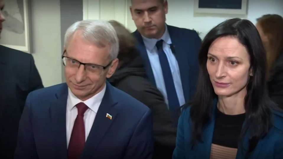 Денков и Габриел: Работим за влизане в Еврозоната от 1 януари 2025г