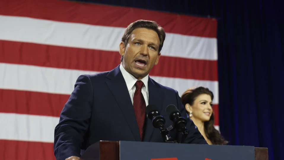 Губернаторът на Флорида Рон ДеСантис сложи край на президентската си кампания, подкрепя Тръмп