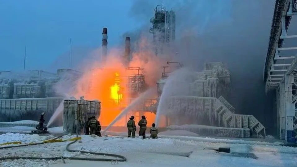 Bloomberg: Украинските дронове застрашават износа на руски петрол