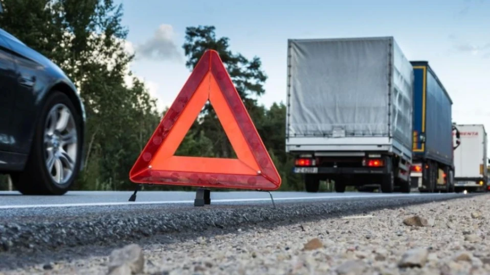 Двама пострадаха при верижна катастрофа в Хаинбоаз