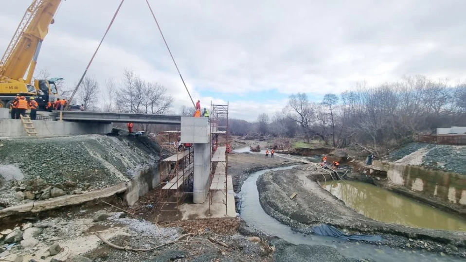 Новият мост на пътя Царево-Ахтопол ще е готов преди началото на лятото