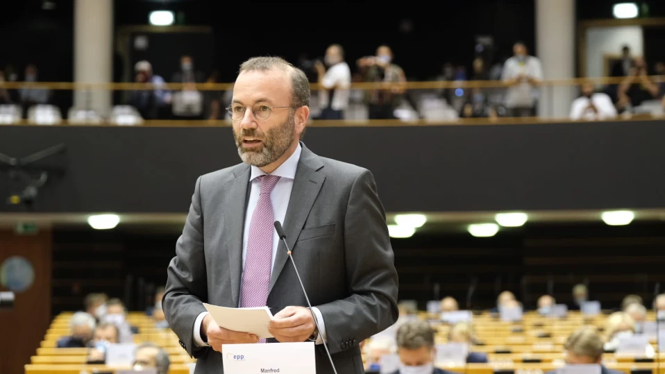 Манфред Вебер: ЕС се нуждае от собствен ядрен щит