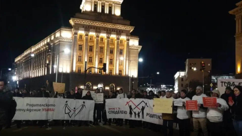 Протест в памет на убития Пейо Пеев се провежда в София