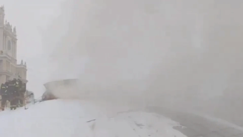 Сатиричен театър в Москва се запали (ВИДЕО)