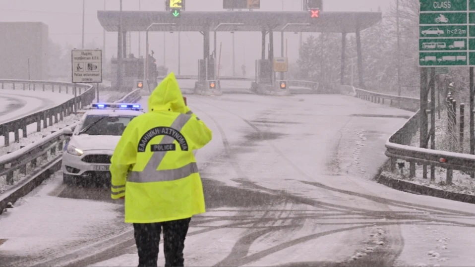 Вълна от лошо време нахлува в Гърция, прогнози за сняг в Атика