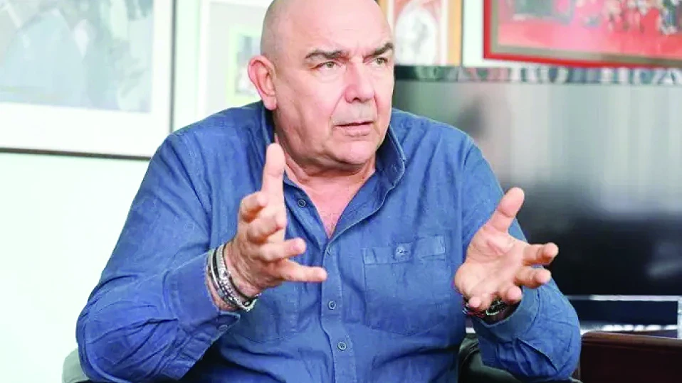 Калин Сърменов, директор на Сатиричния театър, пред „Труд news“: Това е ротацията – 6 месеца министрите не работят и 3 месеца се страхуват, че ще ги сменят