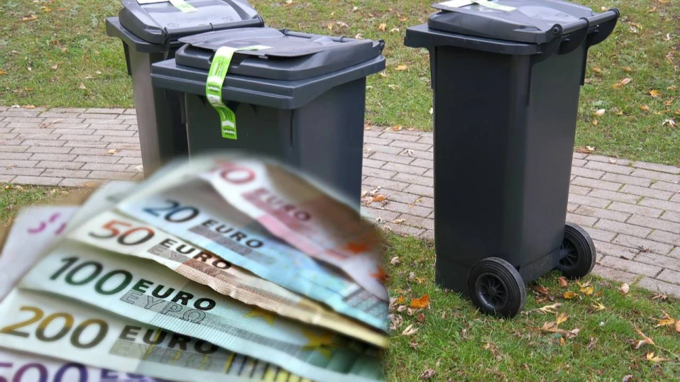 Ровещ в боклука пенсионер спести пари за 10 къщи