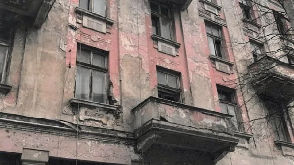 Връщат автентичния вид на хотел „Париж“