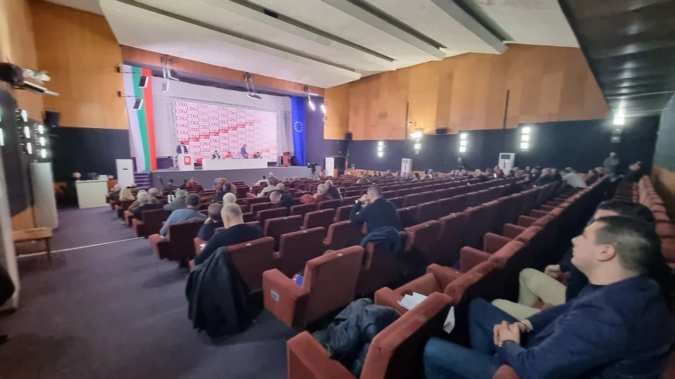 Иван Таков към тясното ръководство на БСП: Можете да ни изключите само от вашата група по интереси, от Партията - не