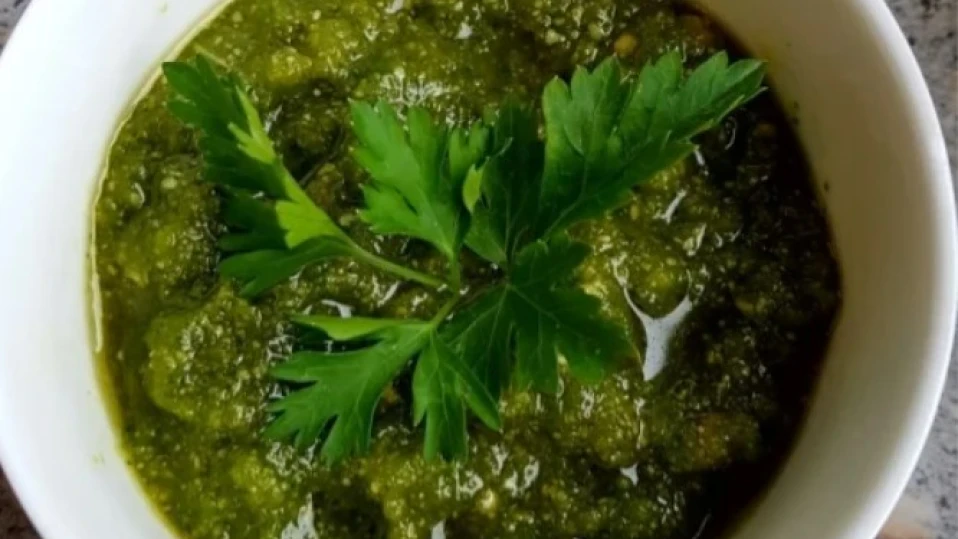 Магданозено песто: Вкусът, който възбужда не само вкусовите рецептори