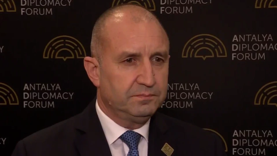 Радев: Искам да видя министър на отбраната, който ще работи приоритетно за сигурността на страната ни