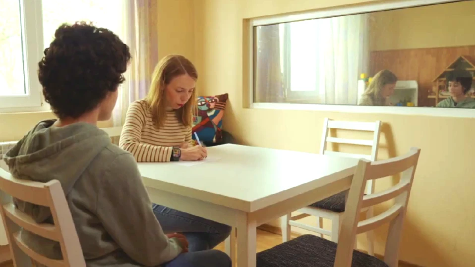 Чатбот отговаря за насилието при децата