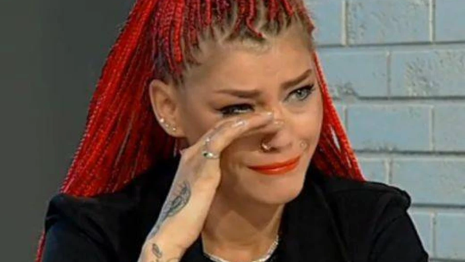 Жана Бергендорф: Полицаите ме ритаха, теглих им една майна, тъй като бях предизвикана от тях