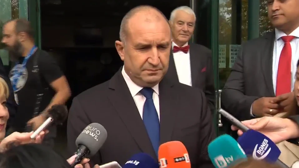 Радев: 9 месеца партиите разпределяха власт и ресурси, сега изблици на опозиционност не се приемат добре