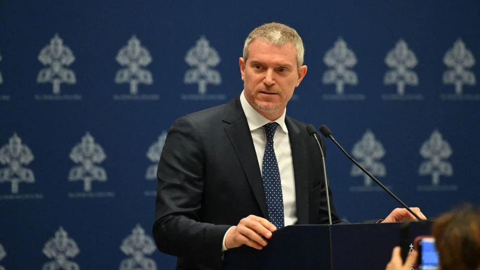 Говорителят на Ватикана: Папата не призовава Украйна да се предаде