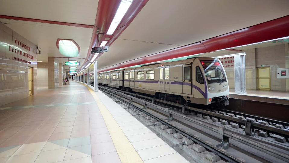 Готвят протест в столичния "Метрополитен", директорът обеща увеличение на заплатите