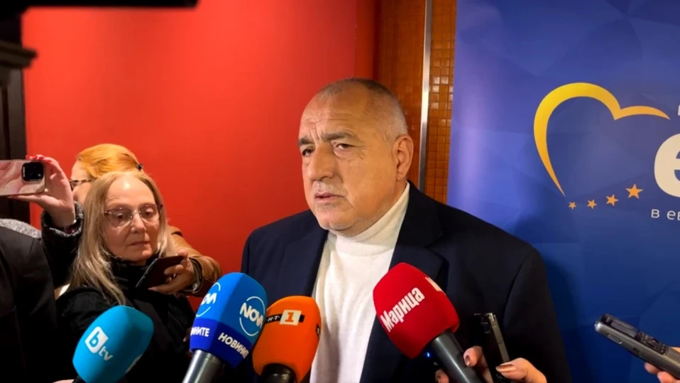 Борисов: В понеделник или ще отидем при Радев с папка, или нови избори