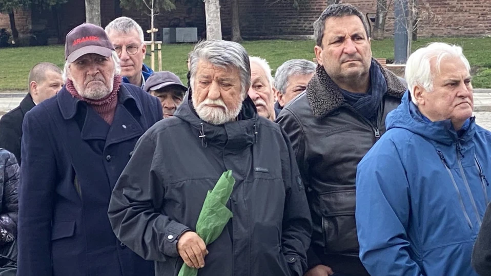 Вежди Рашидов се поклони пред патриарх Неофит