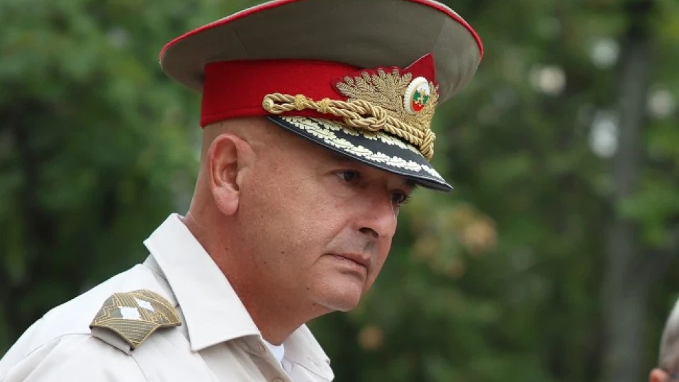 Ген. Мутафчийски: В най-тежките времена, когато персоналът във ВМА беше свръх натоварен, църквата беше до нас