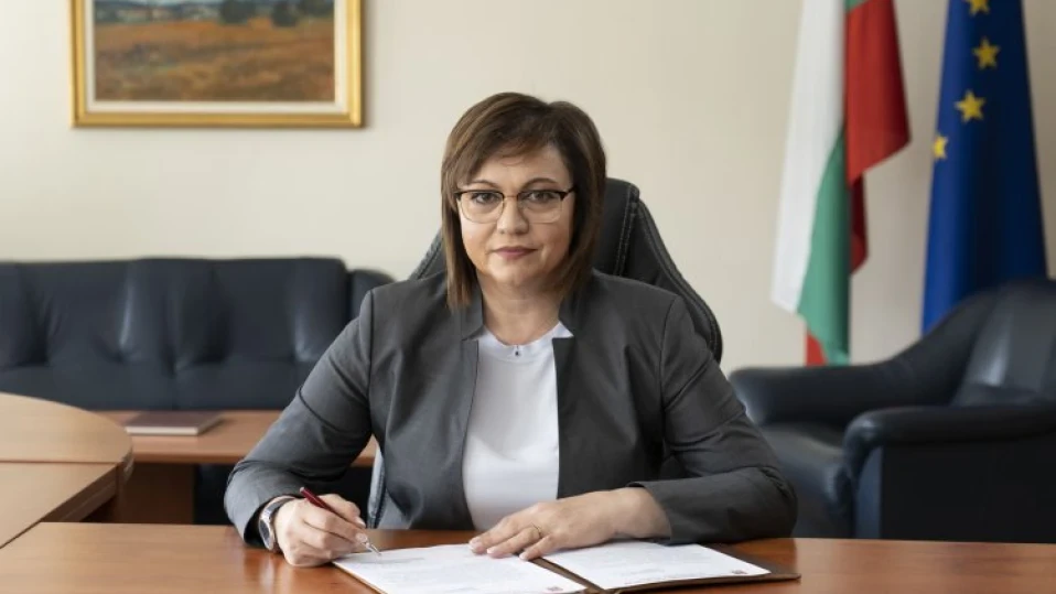 Атанас Зафиров: Корнелия Нинова претърпя рутинна операция