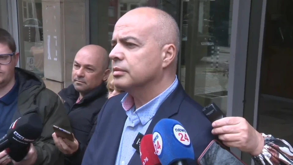 Георги Свиленски: Свидетели сме на едно безцеремонно търгуване на държавата