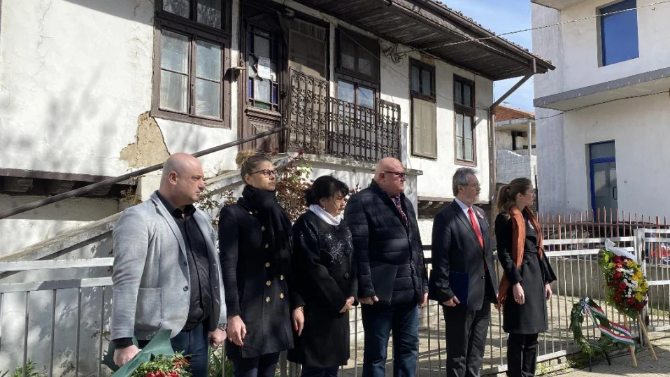 Във Видин почетоха паметта на Лайош Кошут по случай годишнина от Унгарската революция