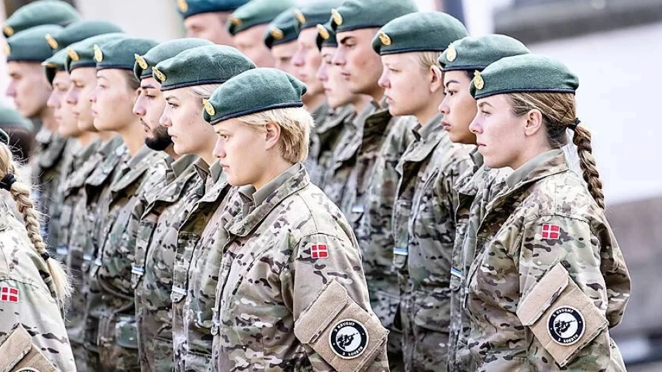 Дания въвежда задължителна казарма за жените