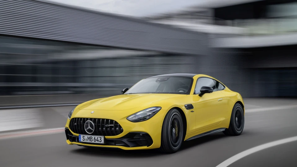AMG GT лети с 4 цилиндъра под капака