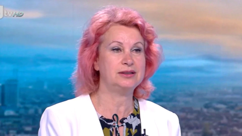 Проф. Ива Христова: COVID-19 протича леко, натрупа се имунитет с имунизации и с боледувания