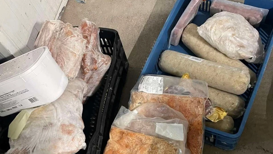 Предотвратиха продажба на близо 120 кг негодни хранителни продукти (СНИМКИ)