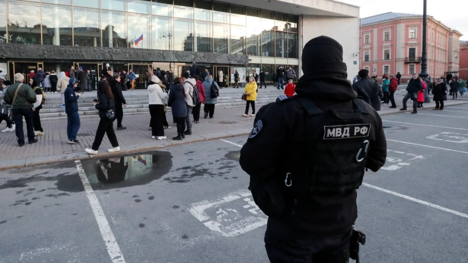 Петима журналисти от независими медии са арестувани в Русия през последното денонощие