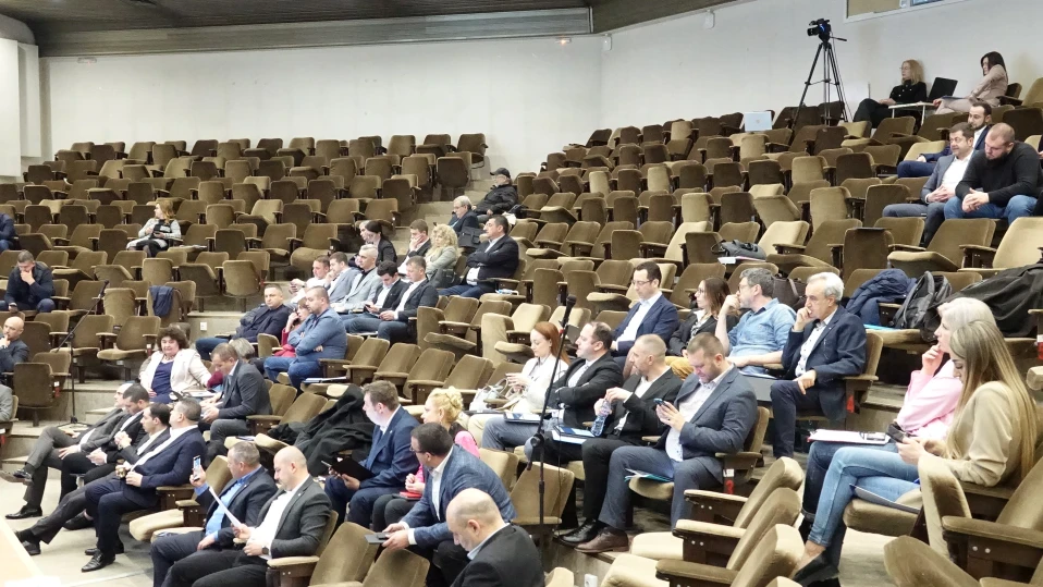 Варна иска повторно два държавни имота за новата Математическа гимназия
