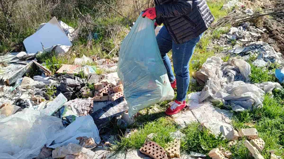 Събраха 25 тона отпадъци при акция в район „Аспарухово”