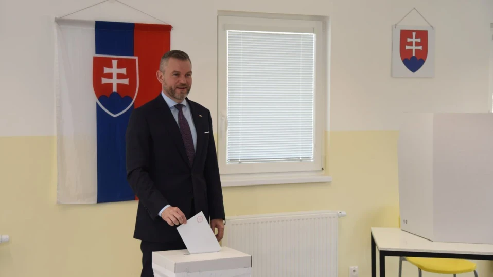 Кандидатът от партията на Фицо спечели президентските избори в Словакия